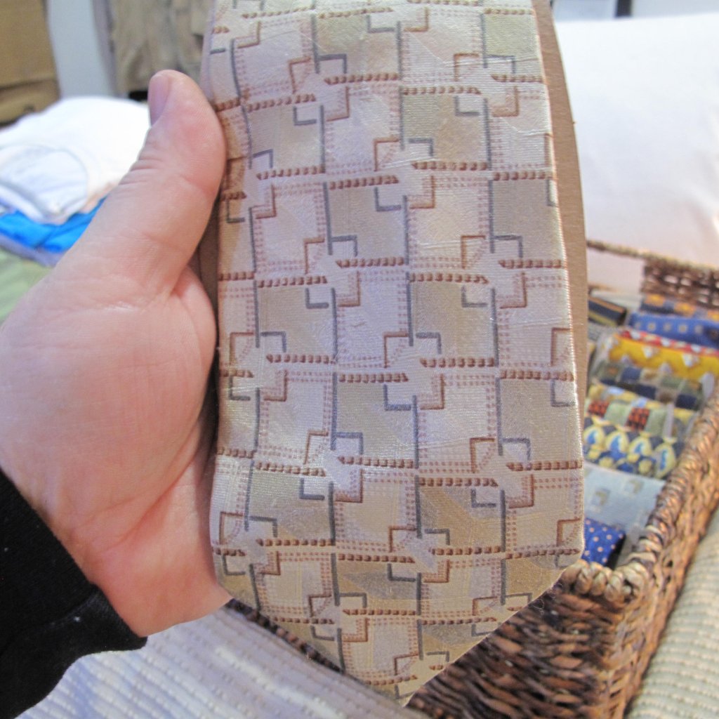 Ermenegildo Zegna Necktie. 3.75" Wide.